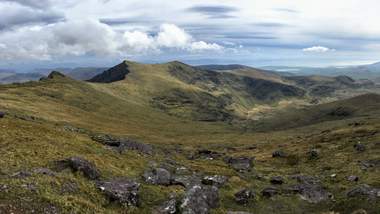 Mount Brandon: Blick über Dingle